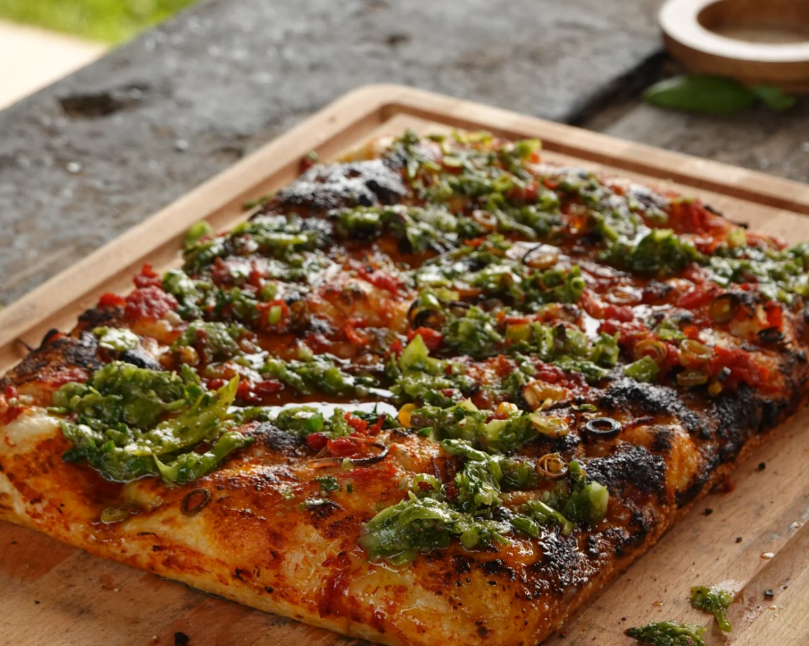 GREEN GARLIC MARINARA PIZZA